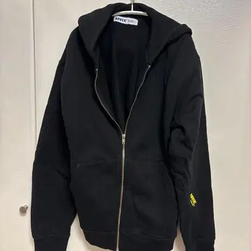 AFFIX 블랙 지퍼 후드티 아피픽스