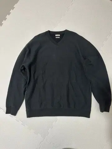 [ steven alan ] 블랙 V넥 속기모 트레이닝복