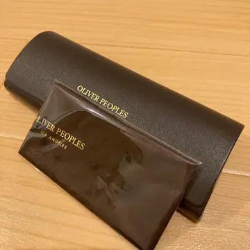 OLIVER PEOPLE 안경 케이스와 크로스 세트