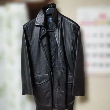 ONWARD 하프 코트