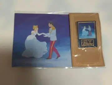 디즈니 아트전 핀 배지