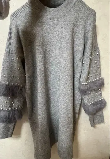 그레이 롱 니트 스웨터 펄