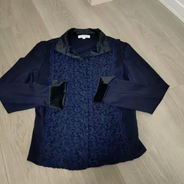 나라 까미체 네이비 꽃무늬 레이스 긴팔 셔츠