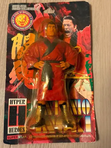 안토니오 이노키 피규어