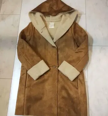 어반 리서치 후드 부착 무스탕 코트 카멜 보아 안감
