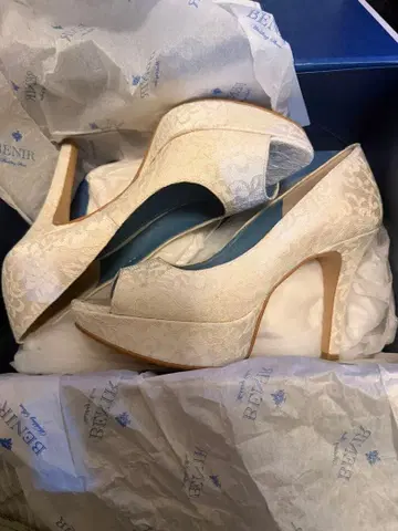 신부 웨딩 슈즈 BENIR 트리트 드레싱