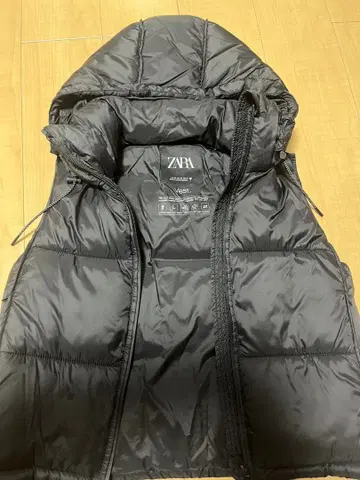 ZARA 후드 부착 블랙 다운 베스트