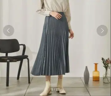 PUBLIC TOKYO 샴브레이 타프타 플리츠 스커트 블루