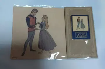 디즈니 아트전 핀 배지