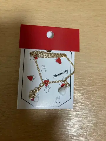 이웃집 토토로 딸기 따기 작은 토토로 시리즈 목걸이 미사용 새상품 완판템