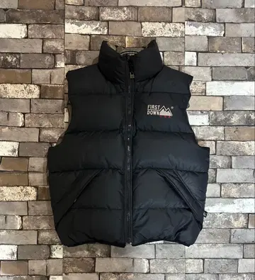 FIRST DOWN 다운 베스트 블랙 그레이 리버서블