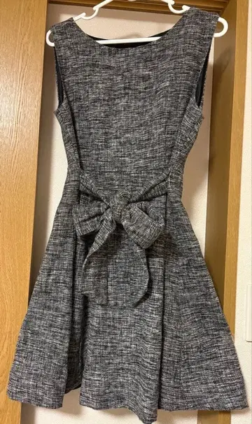 슬리브리스 무릎 기장 원피스 M 그레이 계열