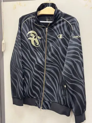 DRESS CAMP CHAMPION 제브라 패턴 저지 54