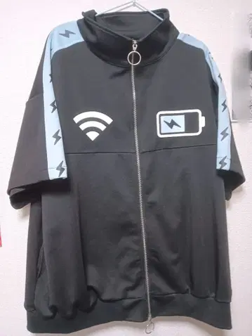 리스텐플레이버 지금 충전 중 반팔 저지