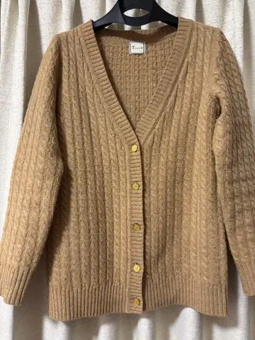 Tiara 베이지 가디건 긴팔 케이블 짜임