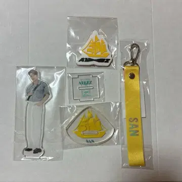 ATEEZ 산 아크릴 스탠드 세트 3