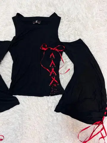 BODY LINE 긴팔 오프숄더 리본 깃털 y2k