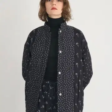 crinkle crinkle crinkle 프린트 퀼팅 자켓