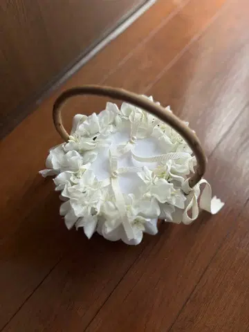 화이트 반지 필로우 (바스켓)