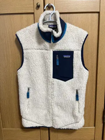 patagonia 플리스 베스트 S 화이트/네이비