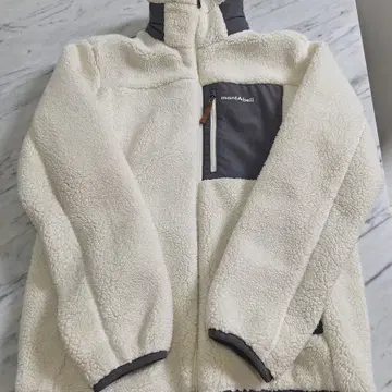 モンベルフリース