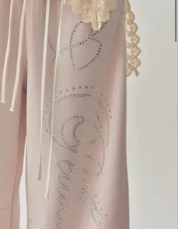 PELLICULE 페리큐르 맨투맨