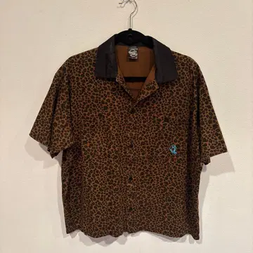 SANTA CRUZ 레오파드 무늬 반팔 셔츠 S 사이즈