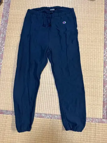 챔피온 리버스 위브 맨투맨 헤인즈 발 M