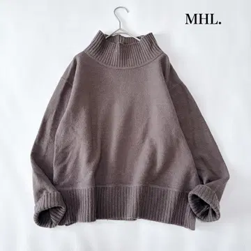 최근 MHL. 울 100% 하이넥 니트 II 마가렛호웰