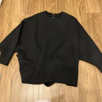 새상품급 윔 가젯 오버 사이즈 블랙 긴팔 풀오버