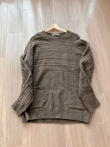 [ 40ct525 ] 두꺼운 원단의 니트