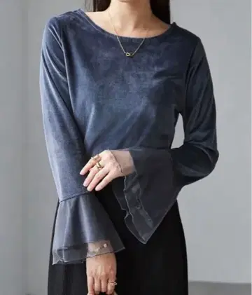 RANAN 플레어 소매 튤 벨로아 풀오버