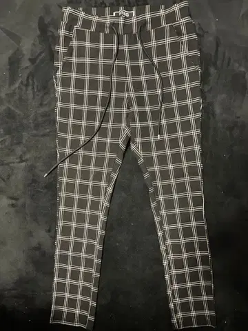 체크 무늬 스키니 팬츠