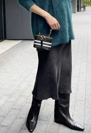 [새상품급] Spick&Span 샌드 워시 미디 스커트 38