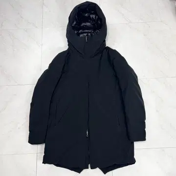 컨디션 최상 어태치먼트 스트레치 타프타 후디드 다운 코트 블랙 1 사이즈