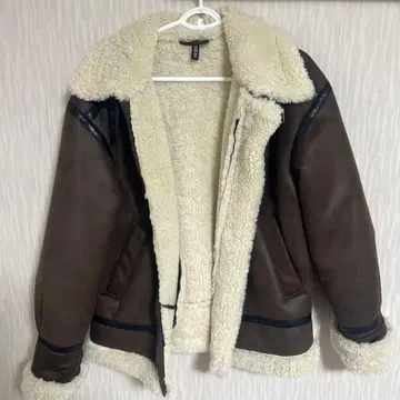 브라운 무스탕풍 코트