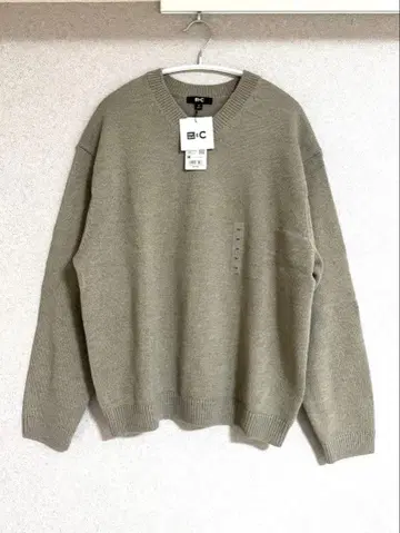 [ 미사용 새상품 ] 유니클로C 릴랙스 V넥 스웨터 M 사이즈