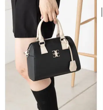 [ Chico ] 배색 엠보싱 보스턴 백