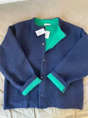 안쪽 배색 스냅 니트 가디건