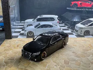 1/64 개조 미니카 크라운