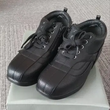 블랙 지퍼 스니커즈 에어쿠션 25cm