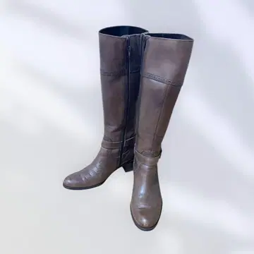 새상품급 ing 가죽 롱 부츠 사이드 지퍼 브라운 23.5EE