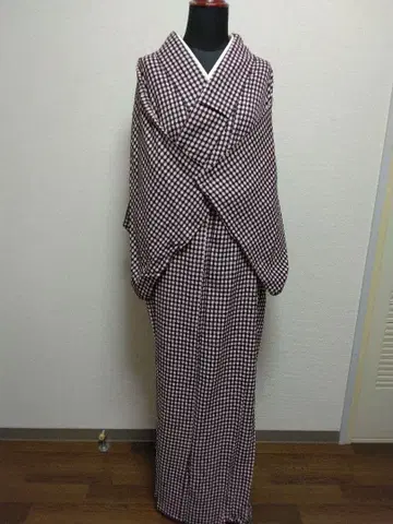 핑크와 블랙 체크 무늬 코몬 기모노 단의