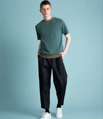 UNITED TOKYO 코몬 패턴 숏 슬리브 니트