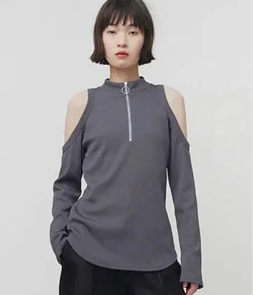 새상품 택 포함 [Things That Matter] 숄더홀 리브 상의