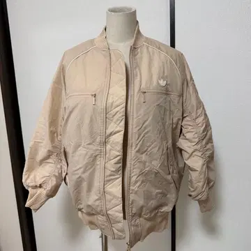 아디다스 베이지 점퍼