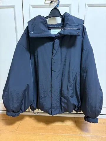 미디우미 솔리드 다운 코트