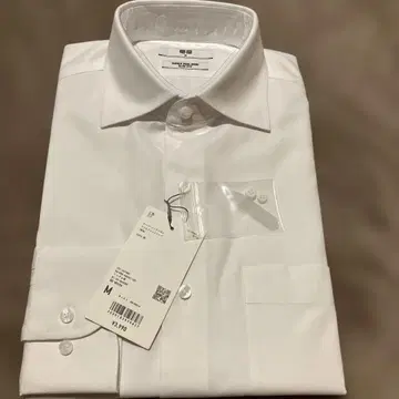 유니클로 남성용 슈퍼 논아이론 슬림핏 셔츠 긴팔 M 새상품