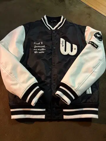 ZARA 블랙 화이트 바시티 자켓