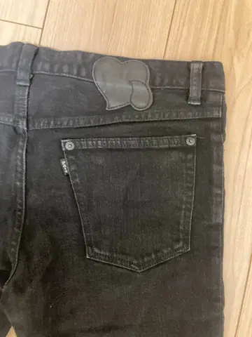 컨디션 최상 넘버나인 블랙 데님 PAIN